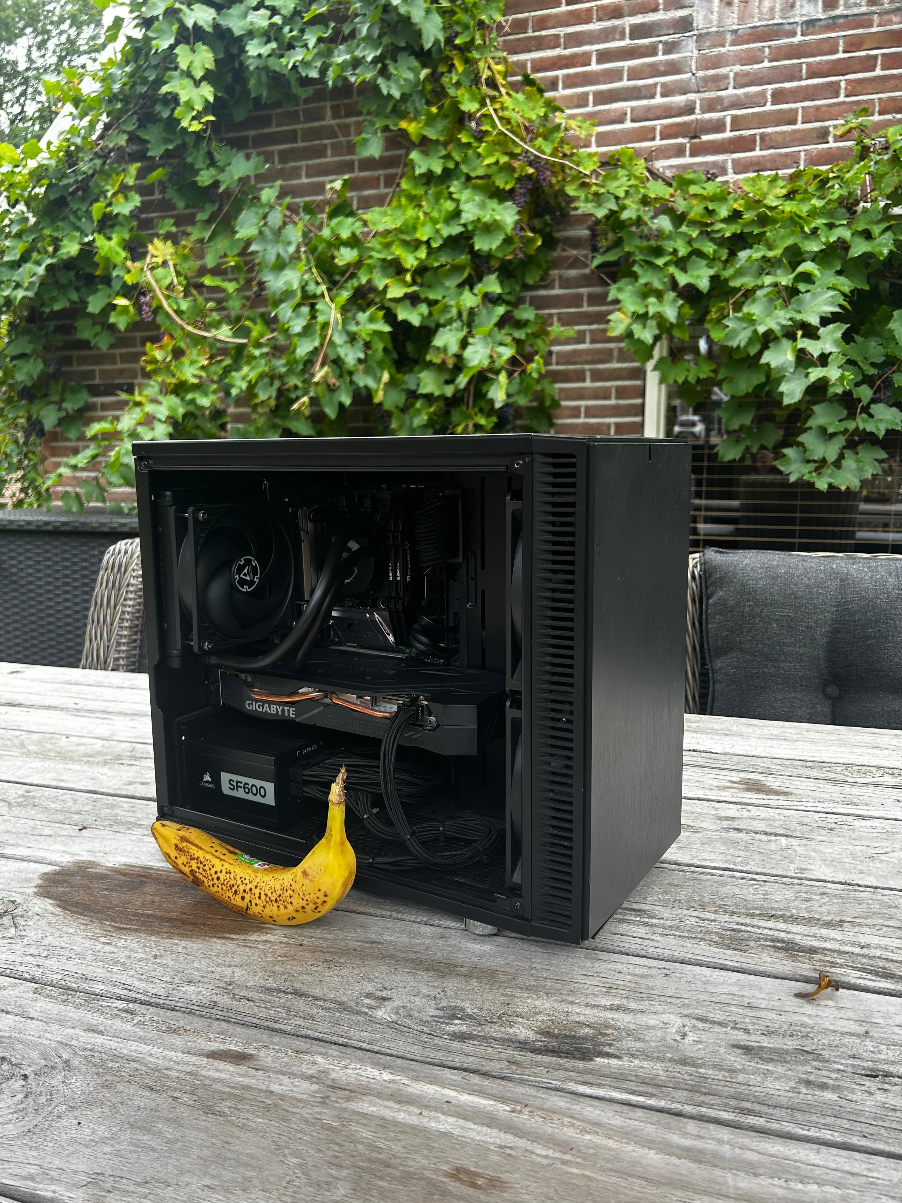 Build 9 — i7-9700K ITX | RTX 2070