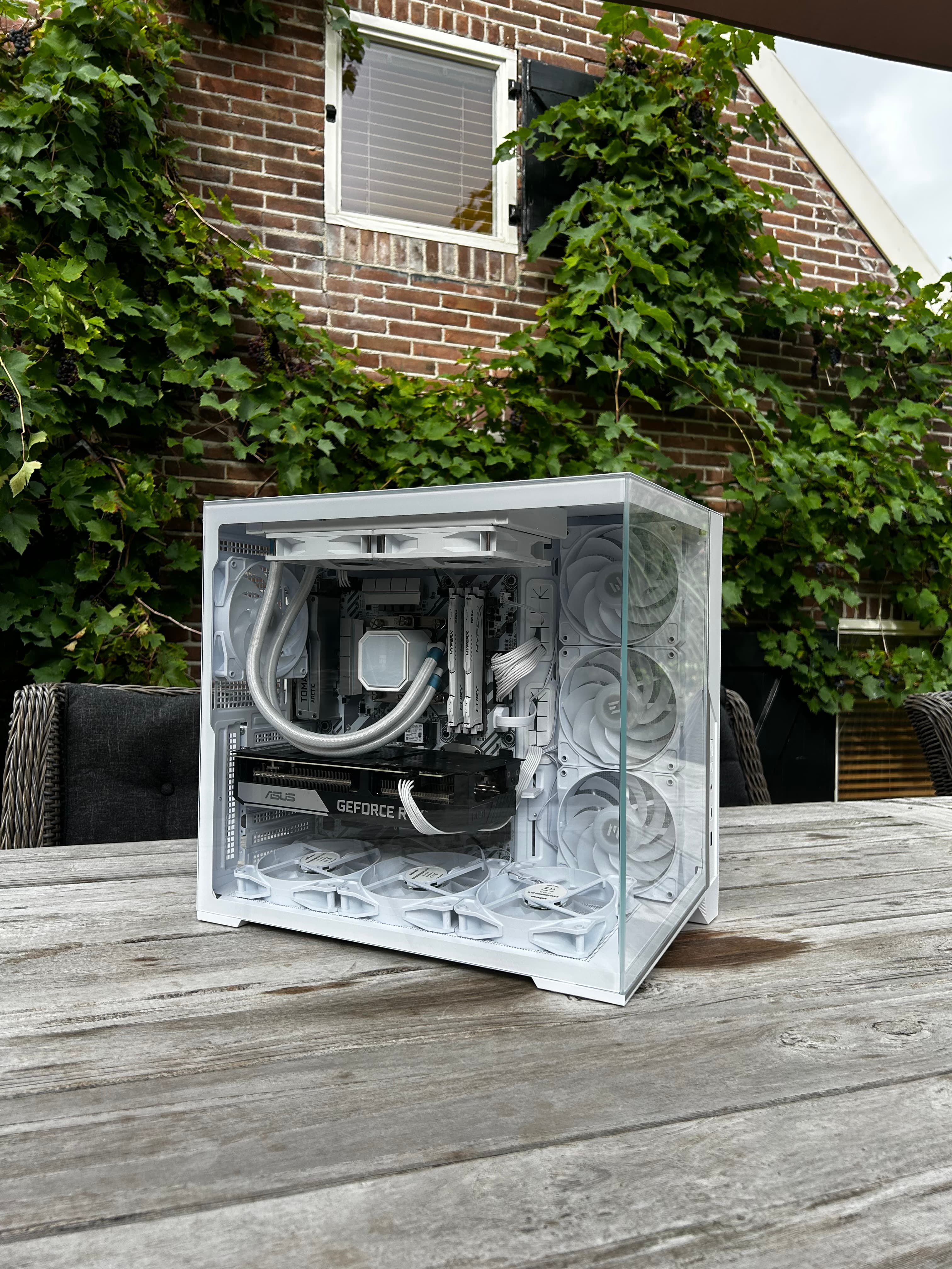 Build 8 — i7-7700K (RTX 3060 Ti 8GB) — Wit
